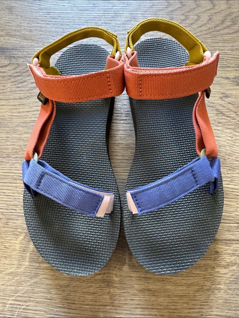 Barely Worn Teva Sandals